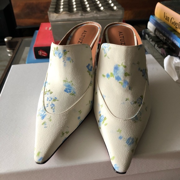 ALTUZARRA FLORAL HYACINTH SILK MULES - Picture 3 of 7